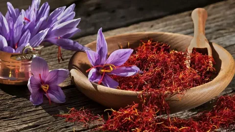 تصویر 4 از زعفران وحشی سفید با کیفیت برتر در بسته‌ بندی شیک